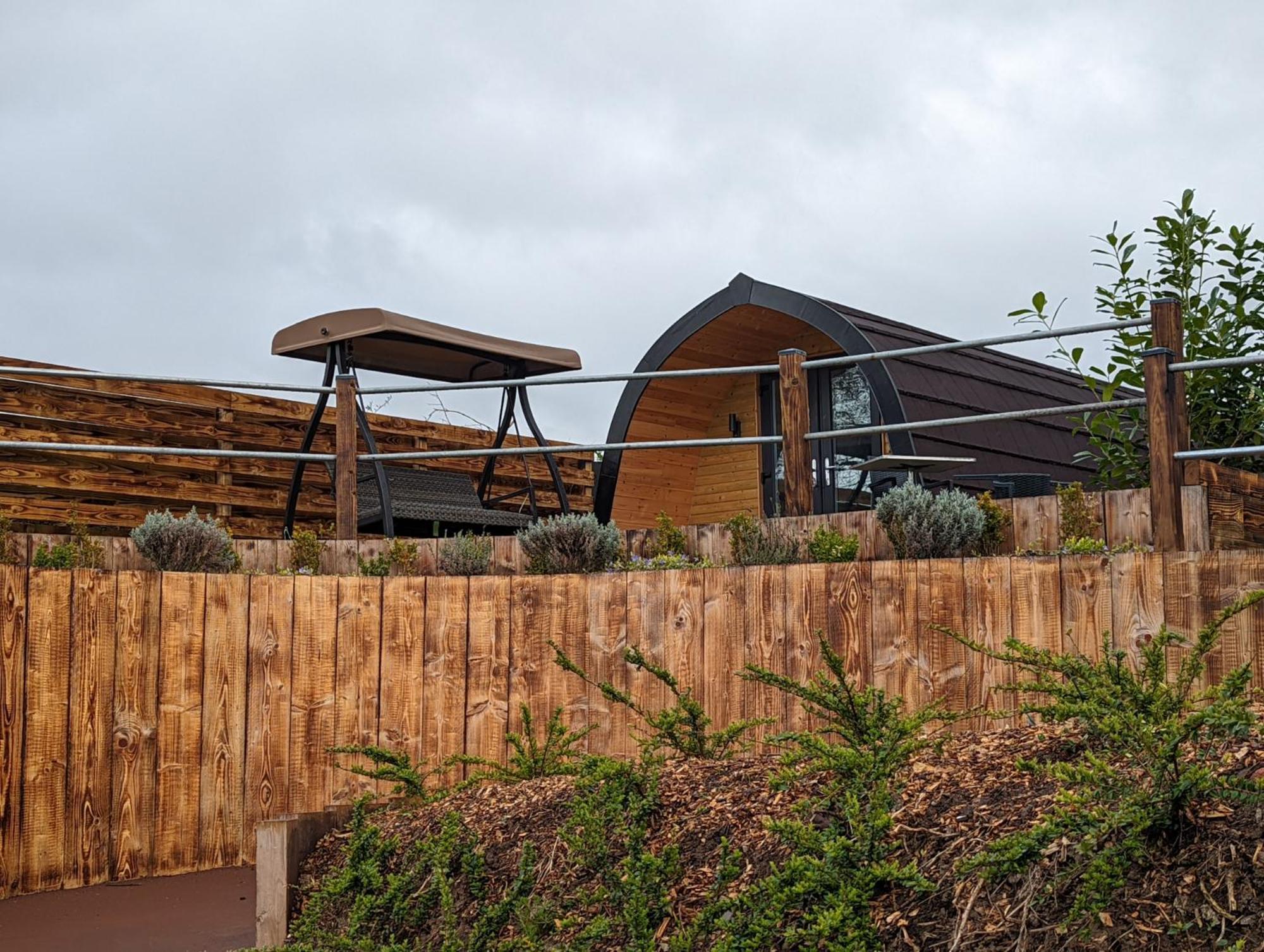 노팅엄 Peacock Lake Glamping 빌라 객실 사진